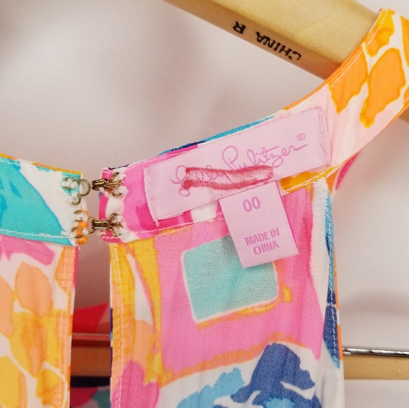 Lilly Pulitzer Edona Romper Goombay Smashed - Picture 12 of 12